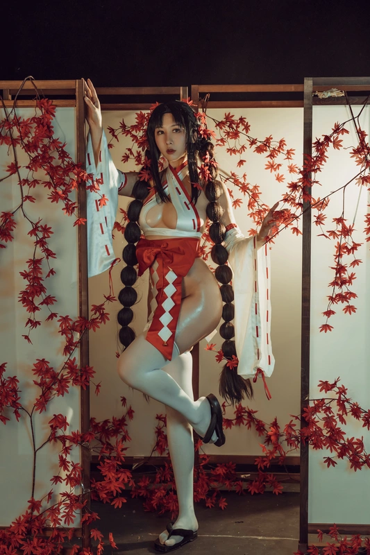 奶桃 巫女 - 云溪溪